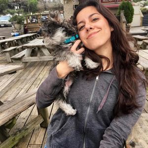 Meet your Posher, Daniela